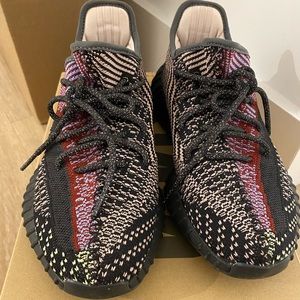 Yeezy Boost 350 V2